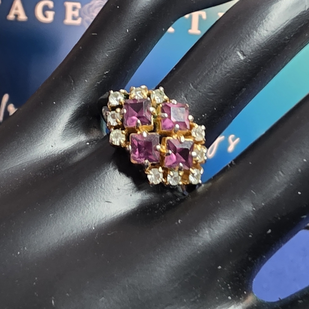 Vintage Square-Cut Purple Cluster Ring Gold Tone UV Reactive Stones Size 9 694